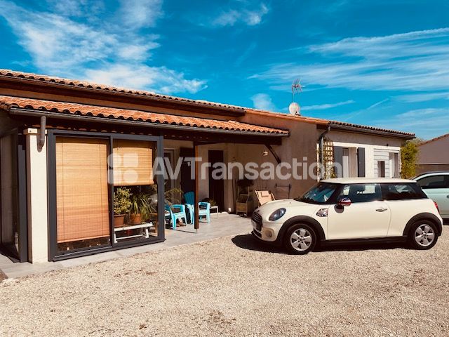 Maison à vendre  - 6 pièce(s) - 145m2 - Brizambourg (17770)