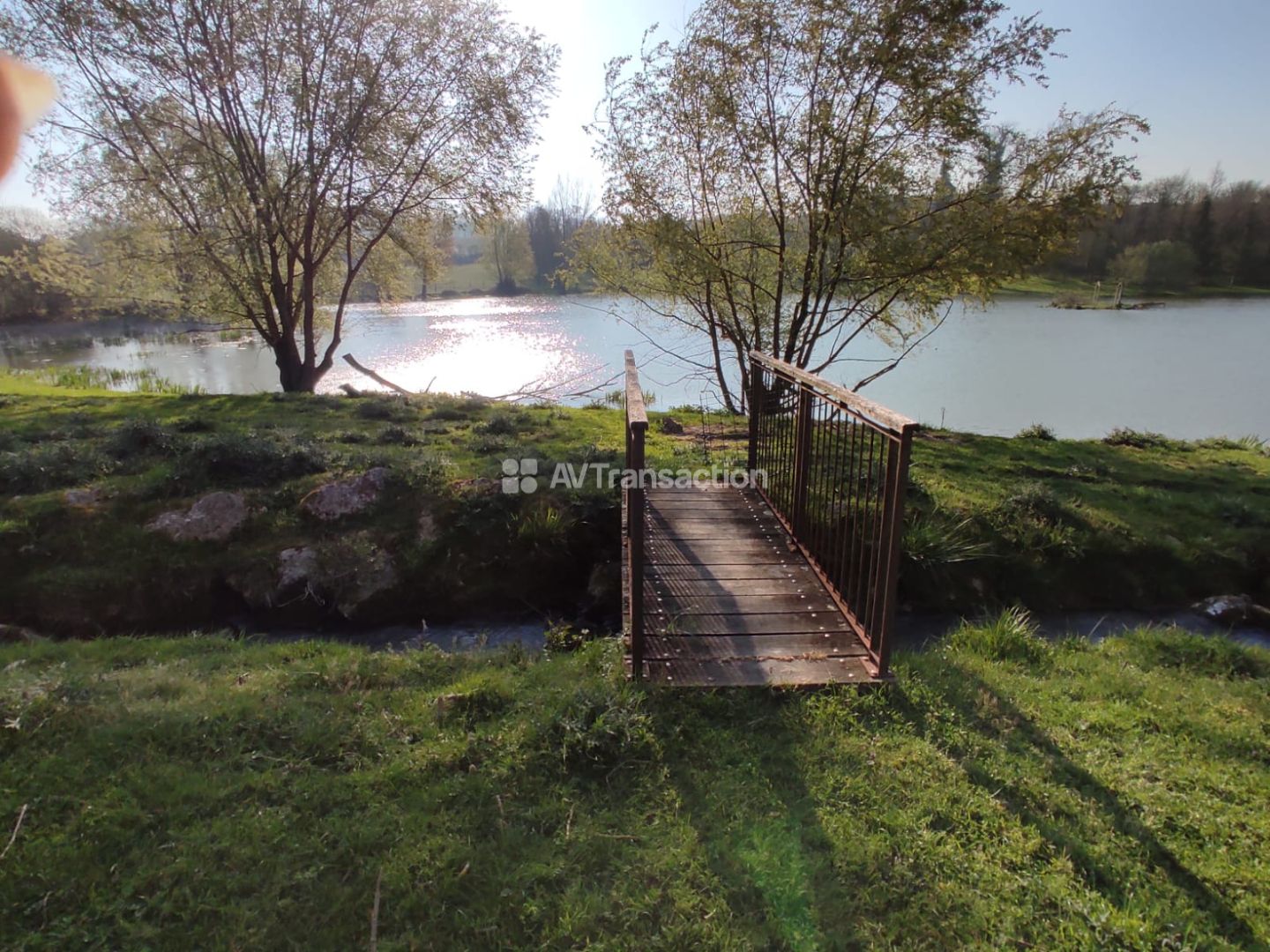 Moulin à vendre  - 7 pièce(s) - 363m2 - Coteaux-du-blanzacais (16250)