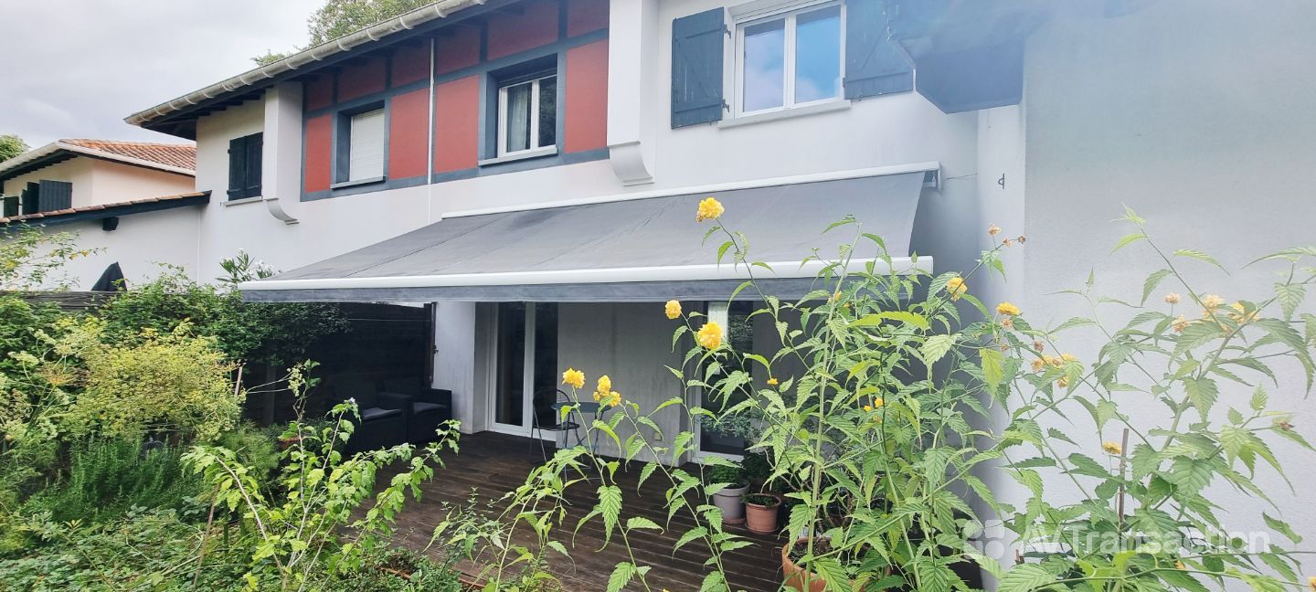 MAISON Mitoyenne en duplex