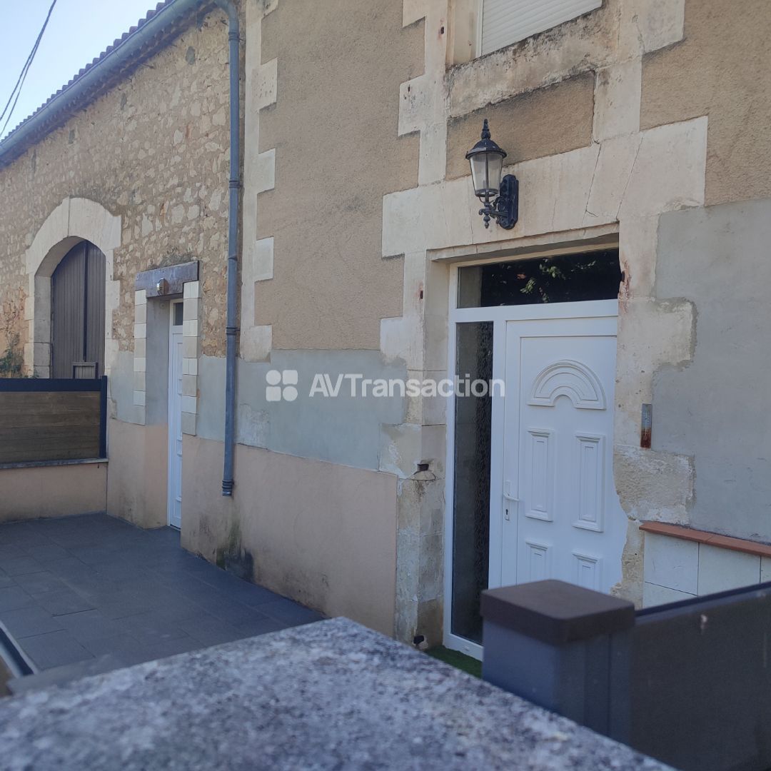Immeuble de rapport à vendre  - 150m2 - Saint-sornin (16220)