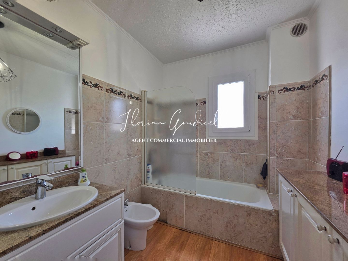 Charmant appartement T4 de 92,83 m² 