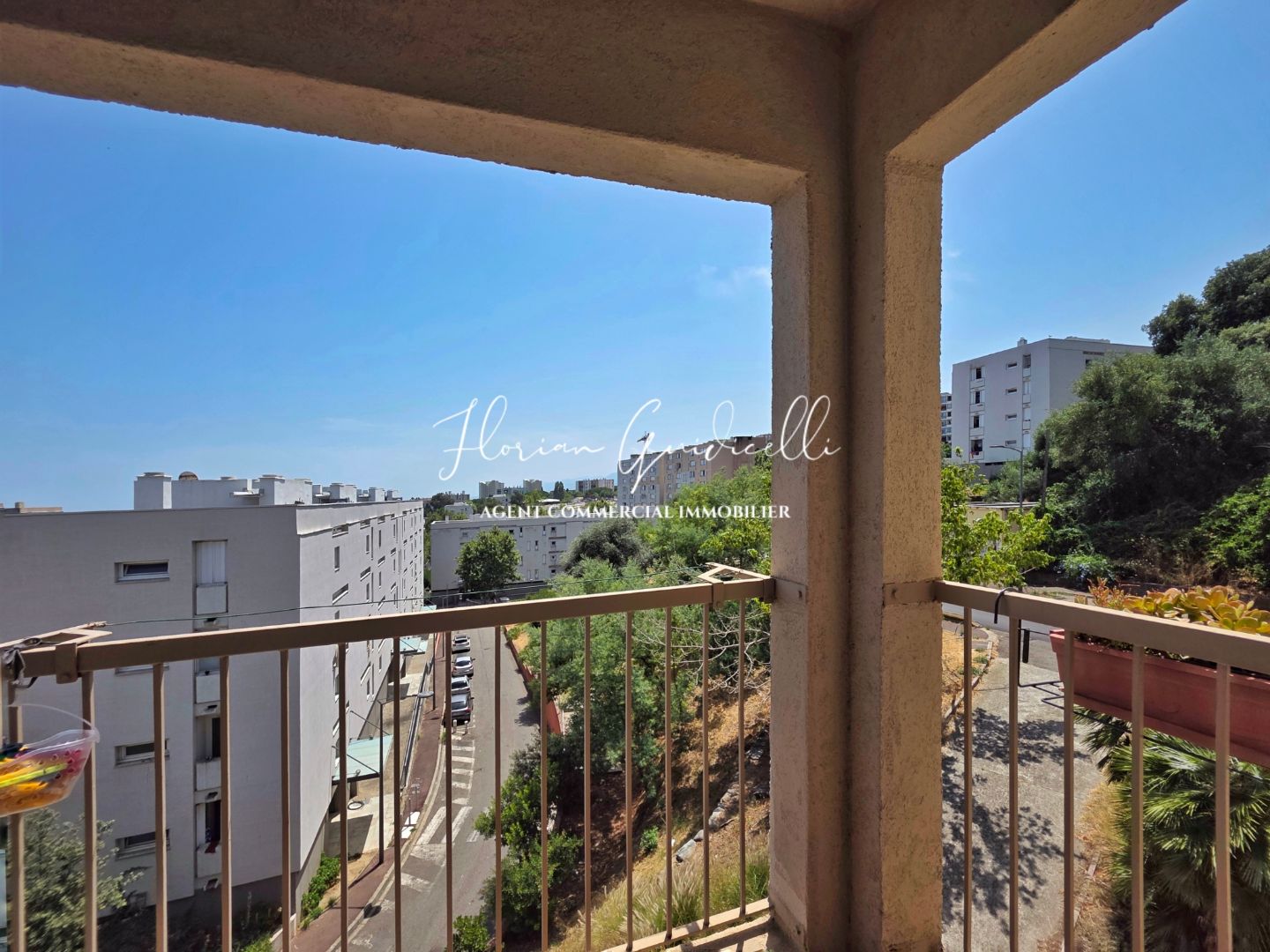Charmant appartement T4 de 92,83 m² 