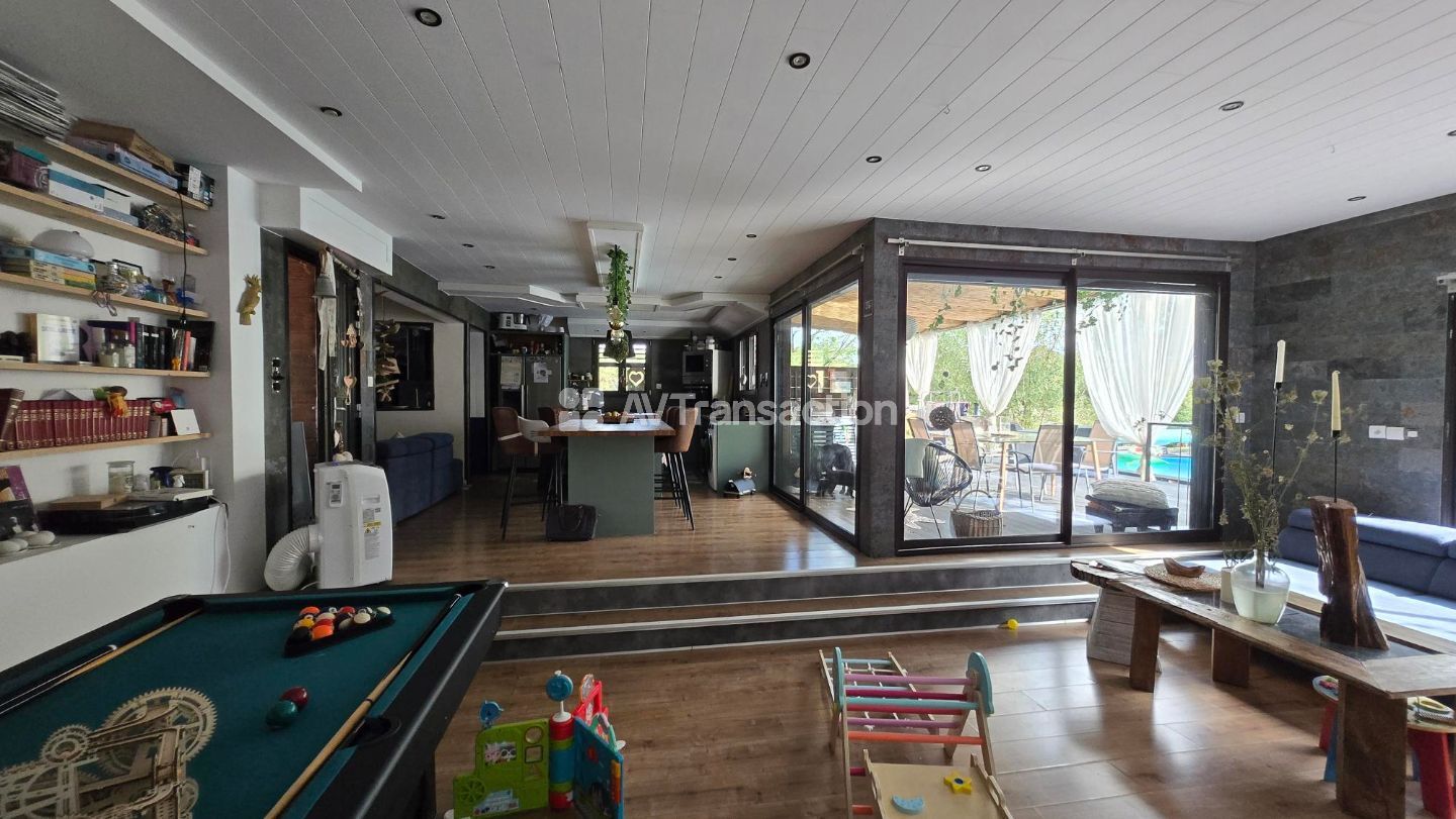 Maison à ossature bois à vendre  - 6 pièce(s) - 163m2 - Sauvigney-lès-gray (70100)