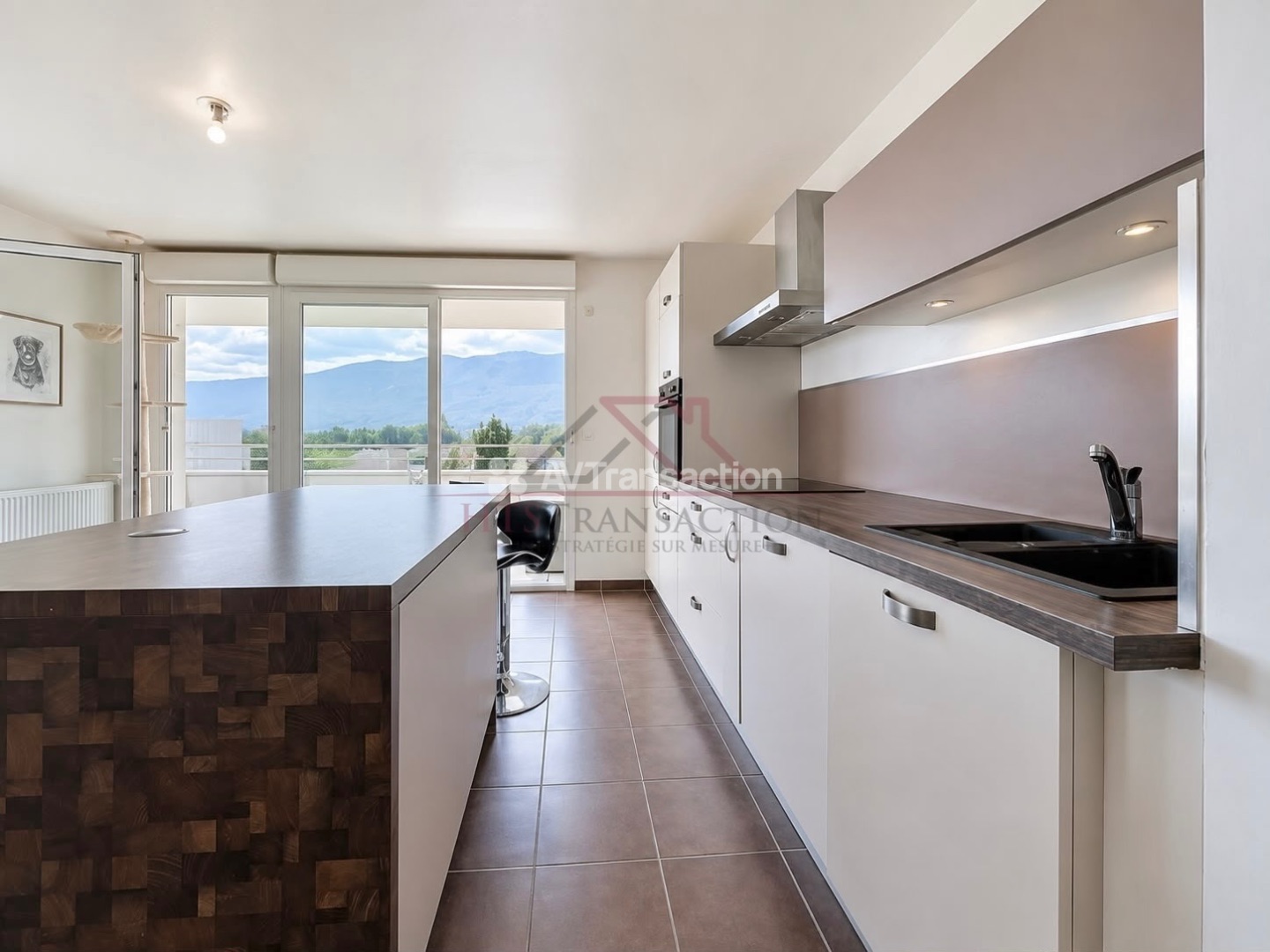 Appartement à vendre  - 4 pièce(s) - 81.55m2 - Saint-genis-pouilly (01630)