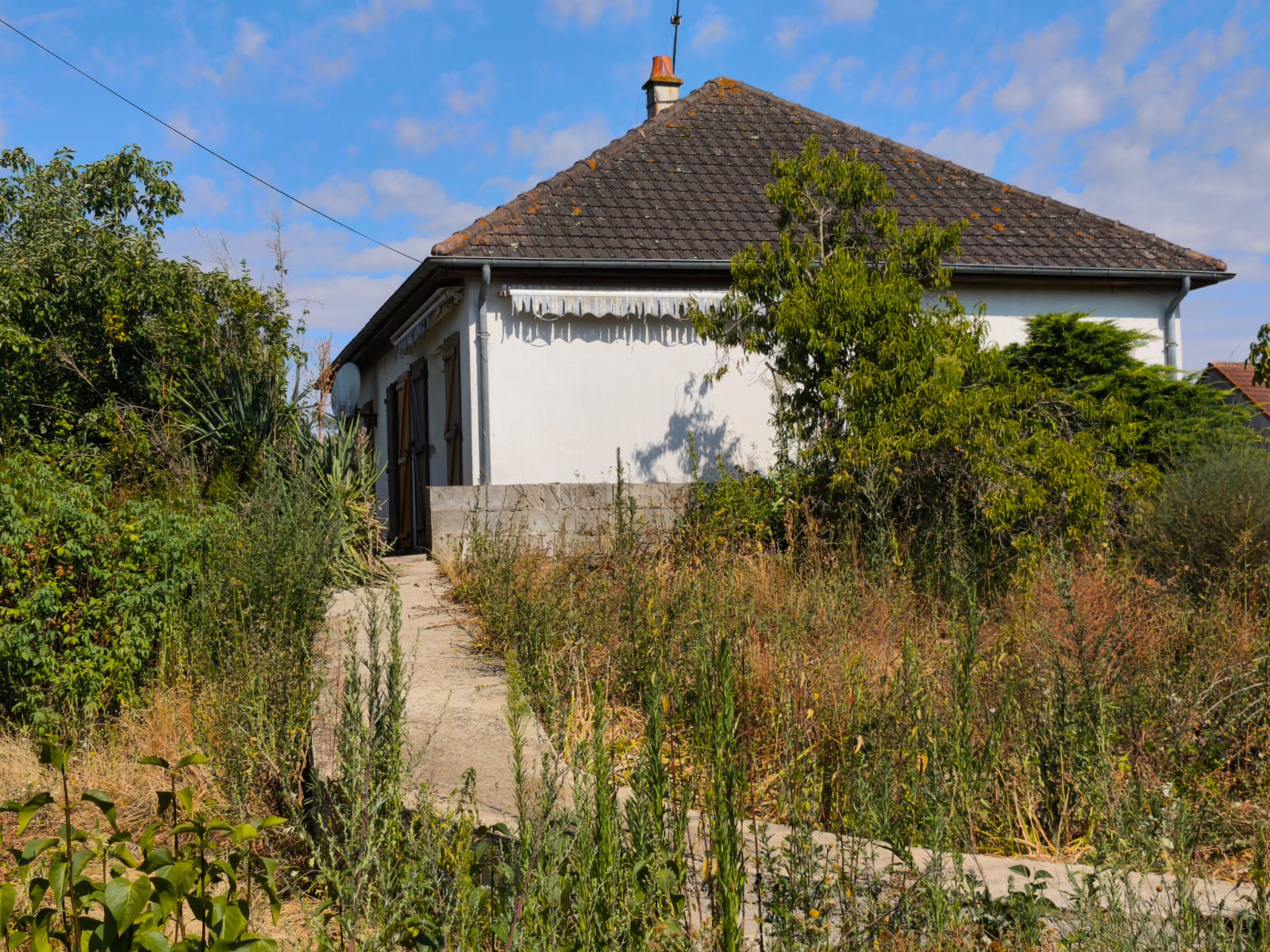 Immobilier Mont-Pres-Chambord, Pavillon sur sous sol à rénover