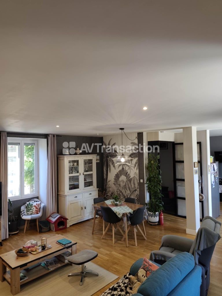 Maison à vendre  - 7 pièce(s) - 145m2 - Rouzède (16220)