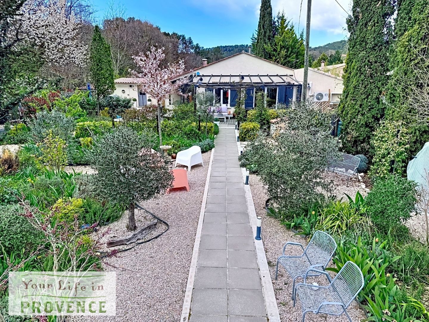 Maison à vendre  - 4 pièce(s) - 109m2 - Entrecasteaux (83570)