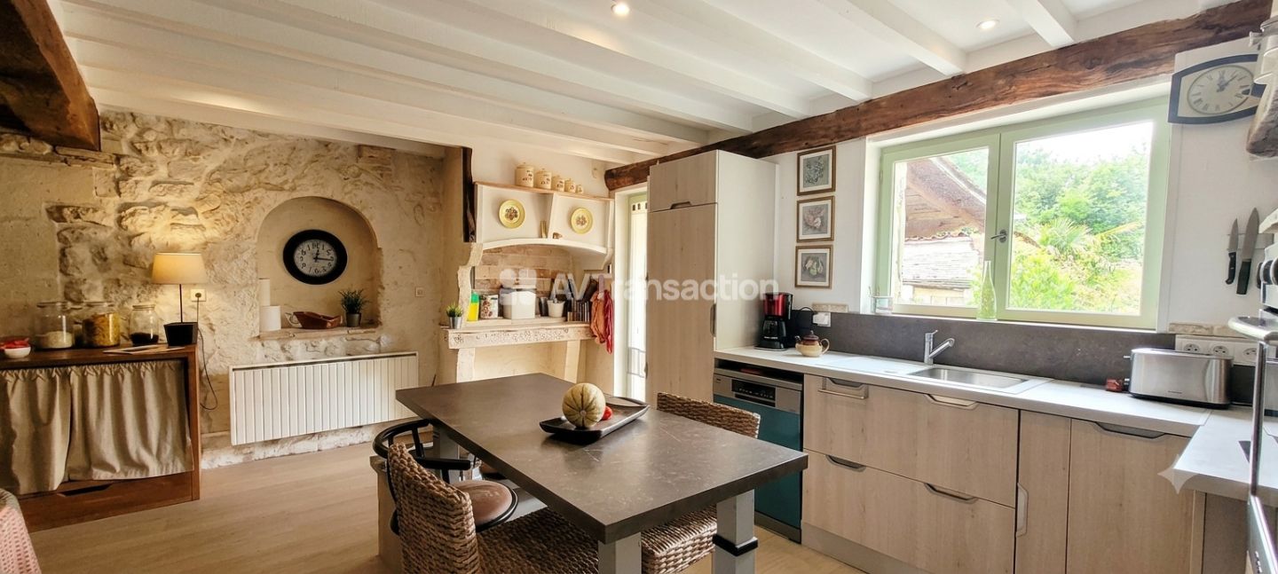 Maison à vendre  - 11 pièce(s) - 243m2 - Saint-seurin-de-cadourne (33180)