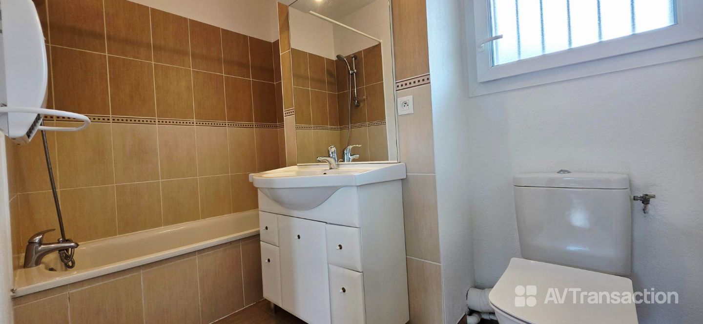 MAISON Mitoyenne en duplex