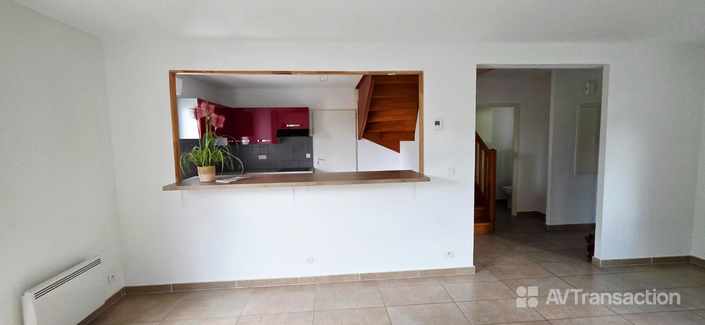 MAISON Mitoyenne en duplex