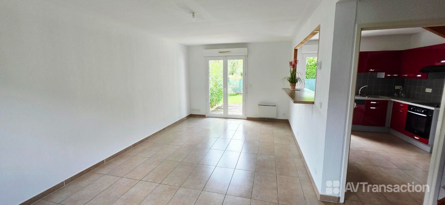 MAISON Mitoyenne en duplex