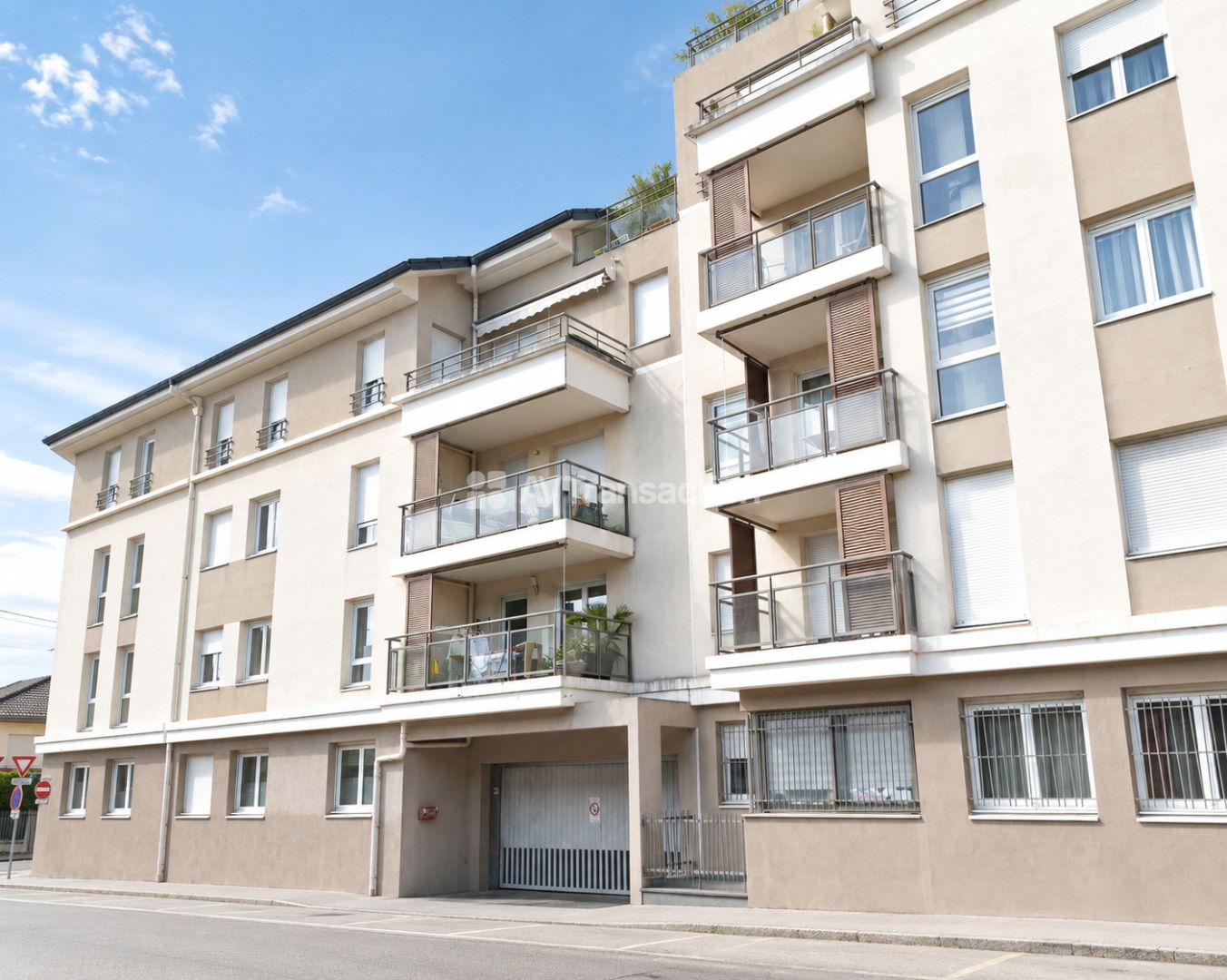 Appartement à vendre  - 3 pièce(s) - 60.5m2 - Décines-charpieu (69150)