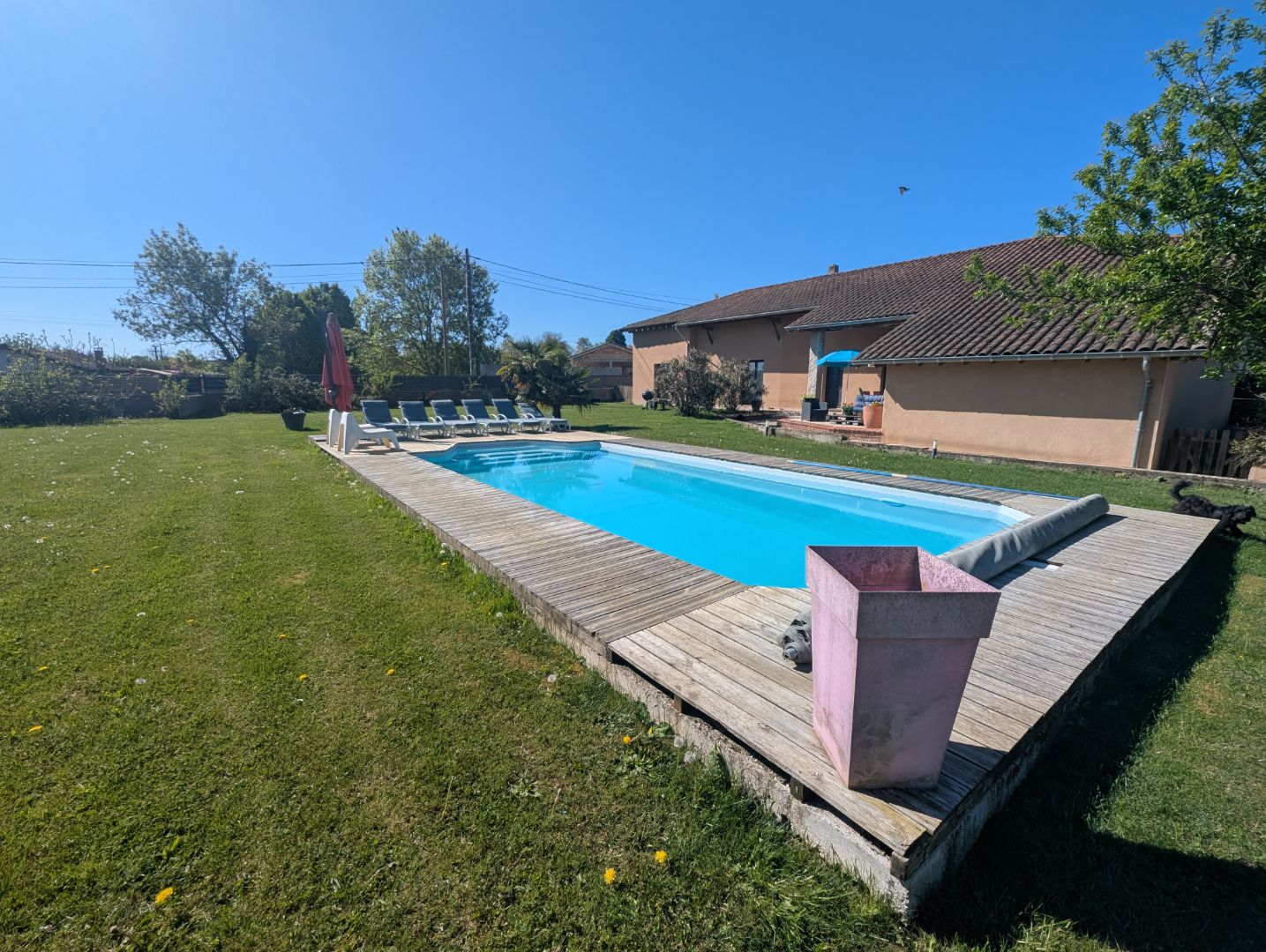 Maison à vendre  - 8 pièce(s) - 253m2 - Châtillon-sur-chalaronne (01400)