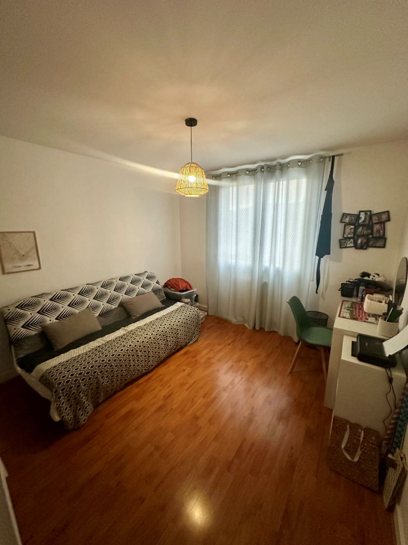 Appartement rénové à vendre  - 72m2 - Voiron (38500)