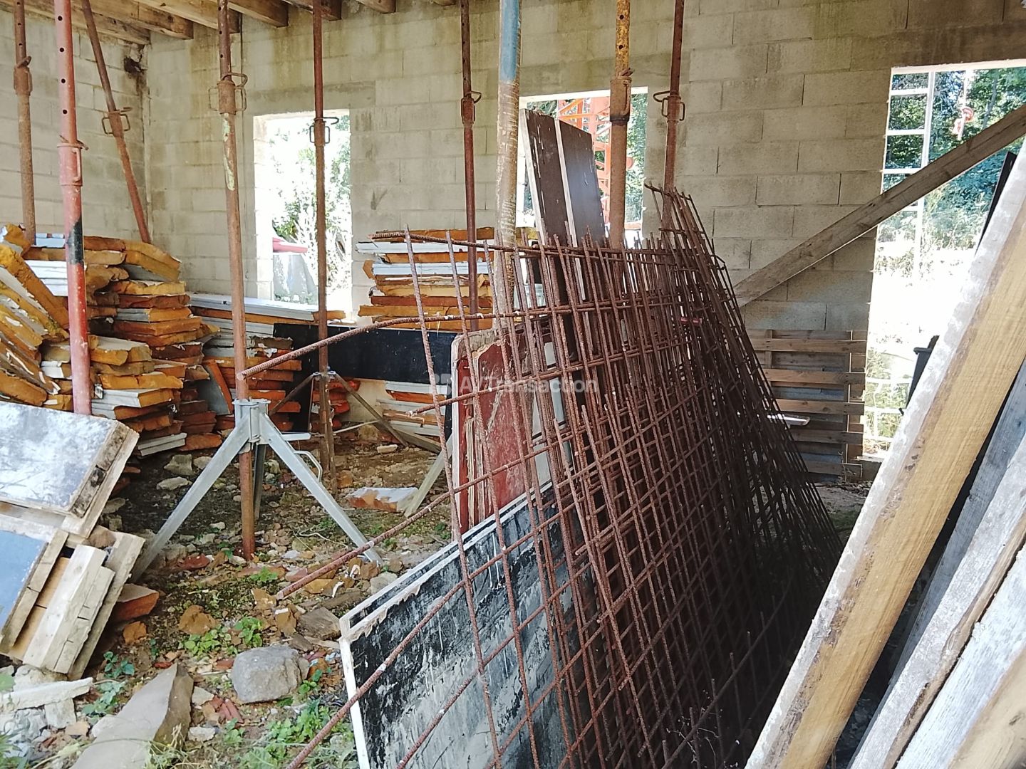 Pour les amoureux de rénovation, 440m2 potentiel, 1.9 hectares 