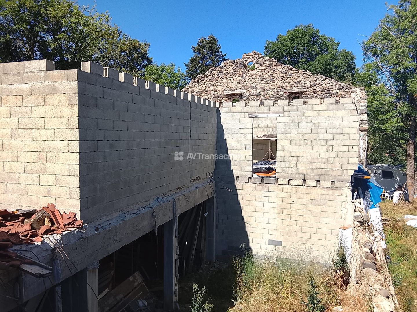 Pour les amoureux de rénovation, 440m2 potentiel, 1.9 hectares 
