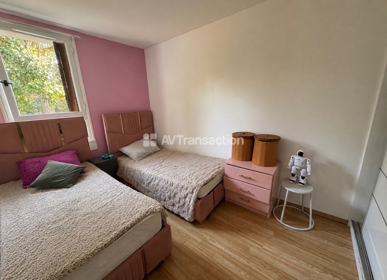 Appartement à vendre  - 5 pièce(s) - 84.39m2 - Saint-jean-de-la-ruelle (45140)