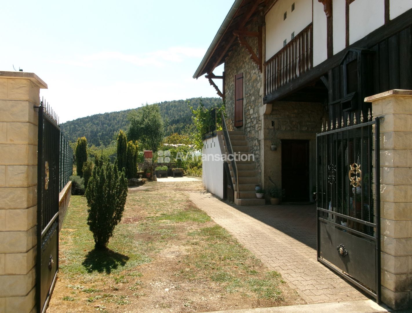 Maison à vendre  - 240m2 - Haut Valromey (01260)