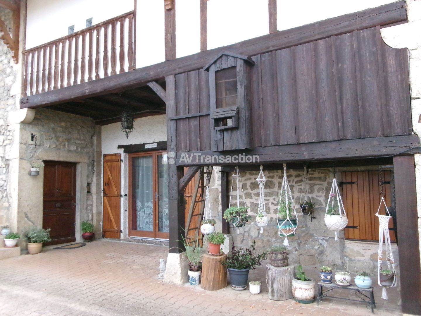 Maison pierre 140 m² dans un havre de paix biodiversifié