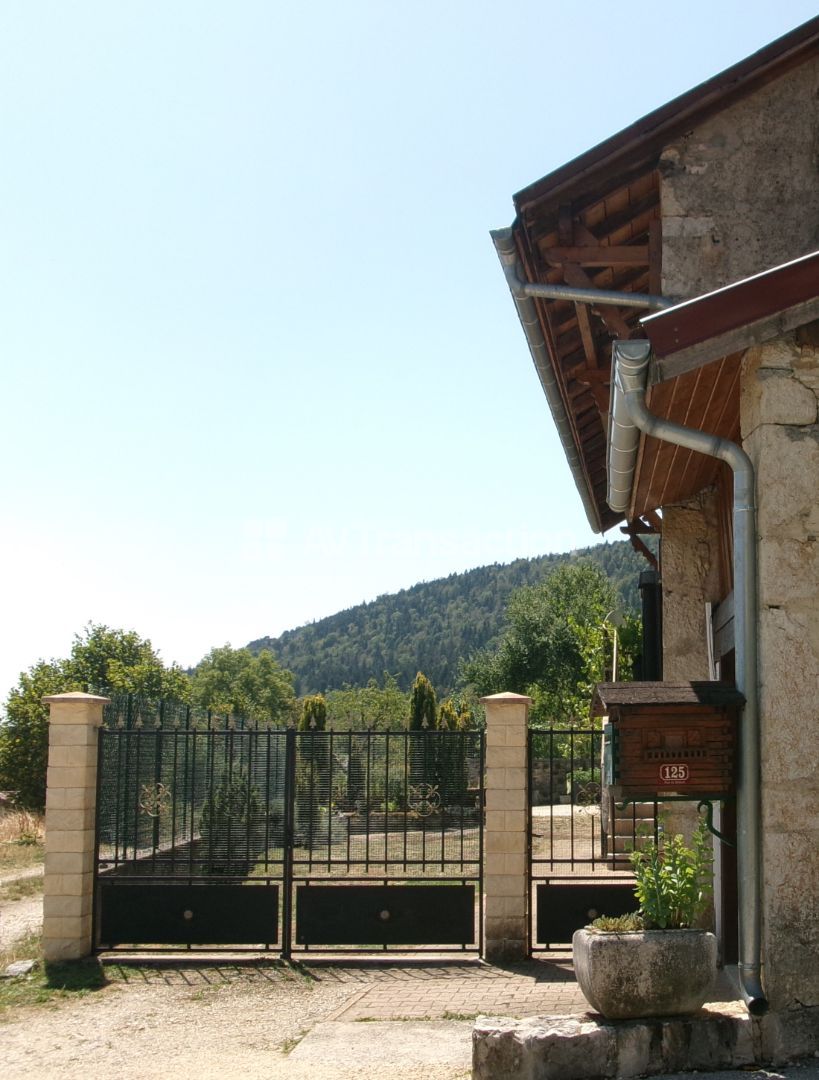 Maison pierre 140 m² dans un havre de paix biodiversifié