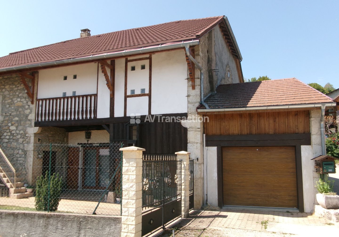 Maison pierre 140 m² dans un havre de paix biodiversifié