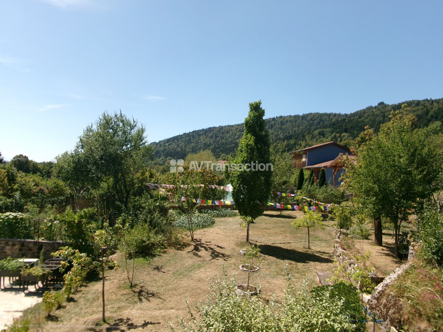 Maison pierre 140 m² dans un havre de paix biodiversifié