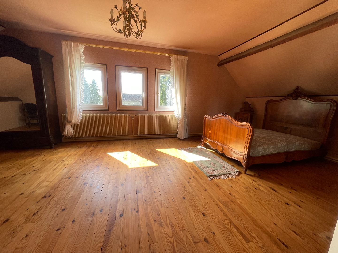 SUPERBE MAISON DE CAMPAGNE DANS CADRE BUCOLIQUE 5290M2 TERRAIN