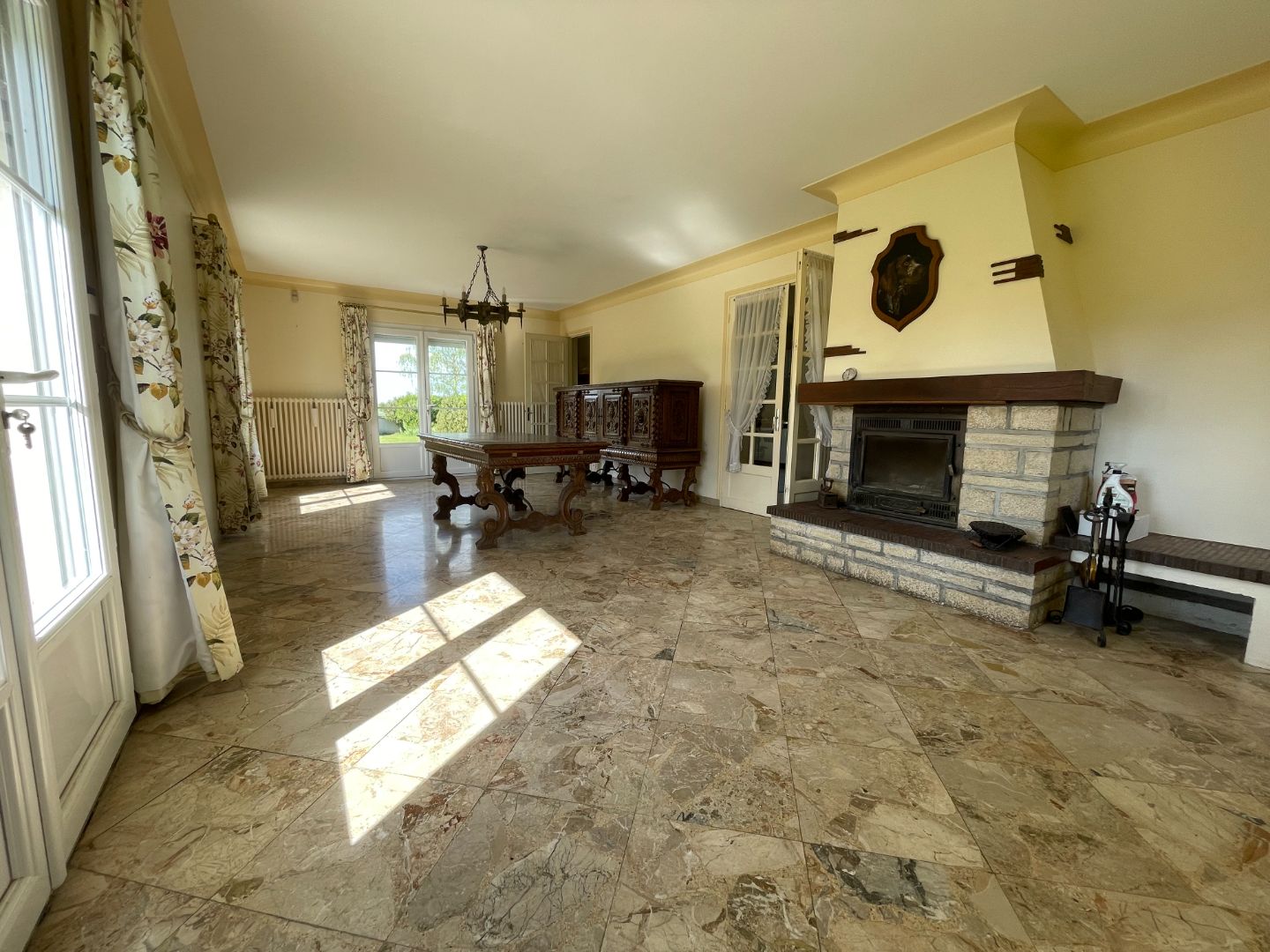 SUPERBE MAISON DE CAMPAGNE DANS CADRE BUCOLIQUE 5290M2 TERRAIN