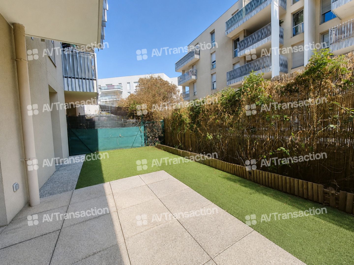 T2 DE 45 M² – JARDIN PRIVATIF – TERRASSE – CAVE – GARAGE