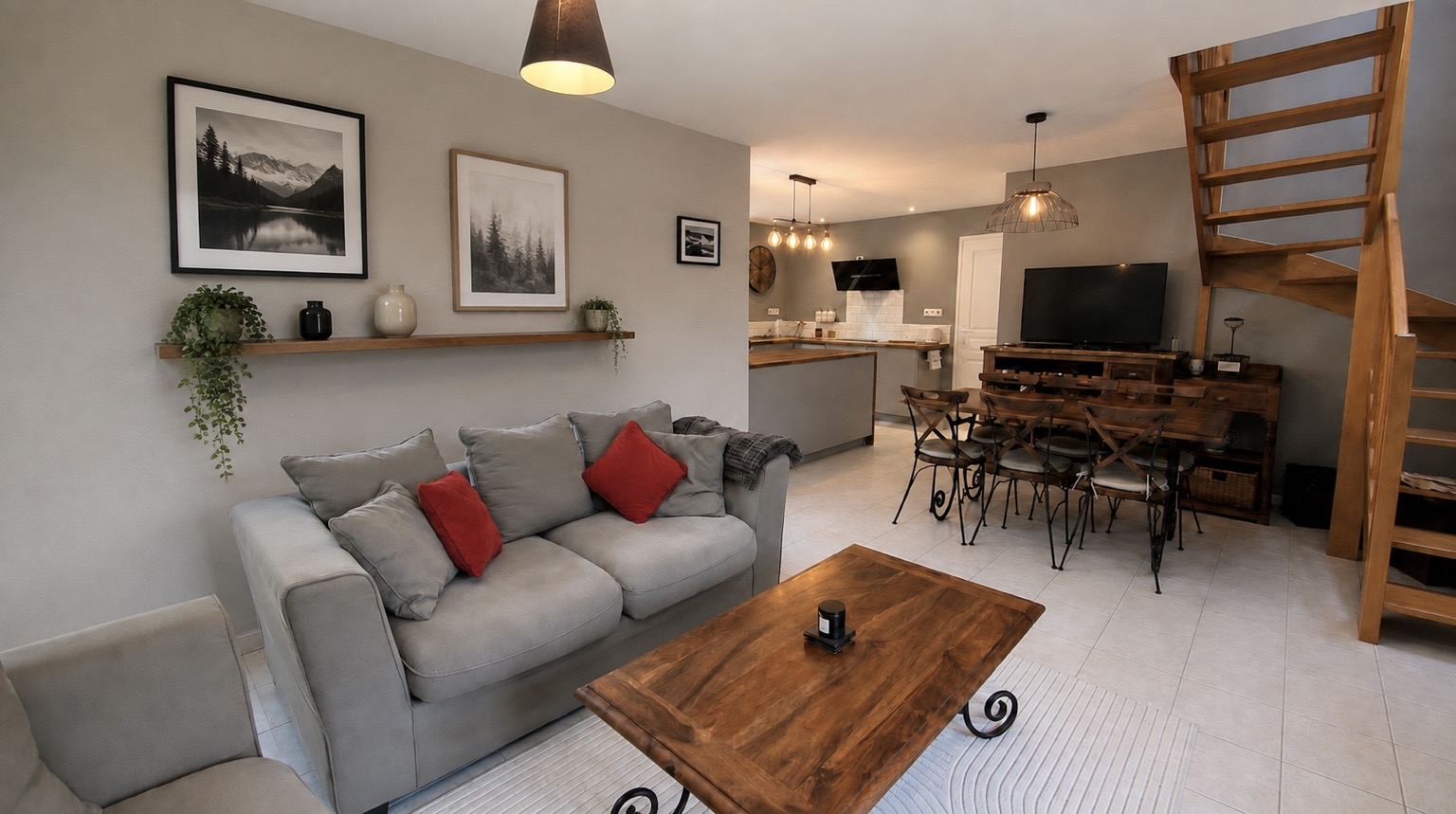 Maison à vendre  - 3 pièce(s) - 130m2 - Saint-cergues (74140)