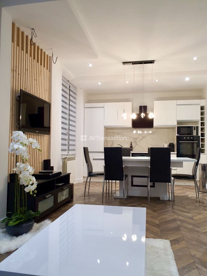 Maison individuelle à vendre  - 10 pièce(s) - 205m2 - Chambéry (73000)