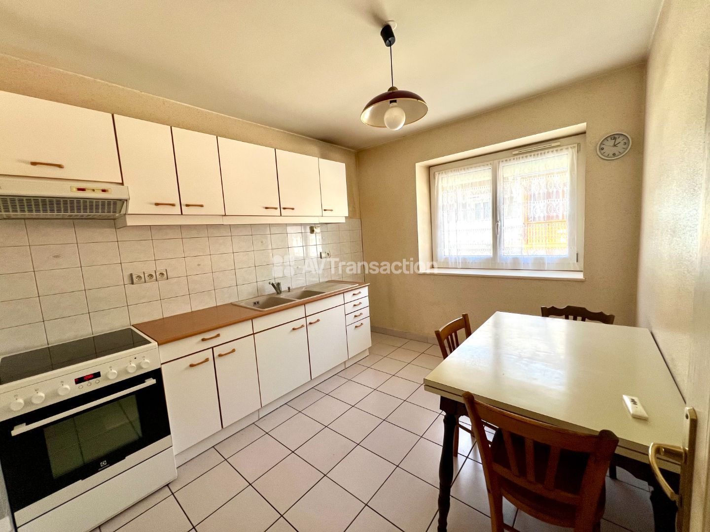 Maison rénovée à vendre  - 6 pièce(s) - 110m2 - Artemare (01510)