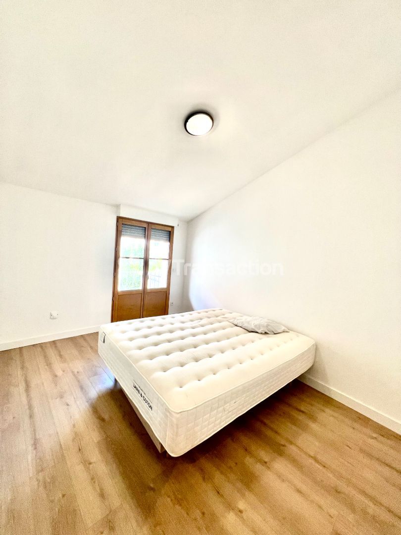 Appartement rénové à vendre  - 4 pièce(s) - 66.77m2 - Belley (01300)