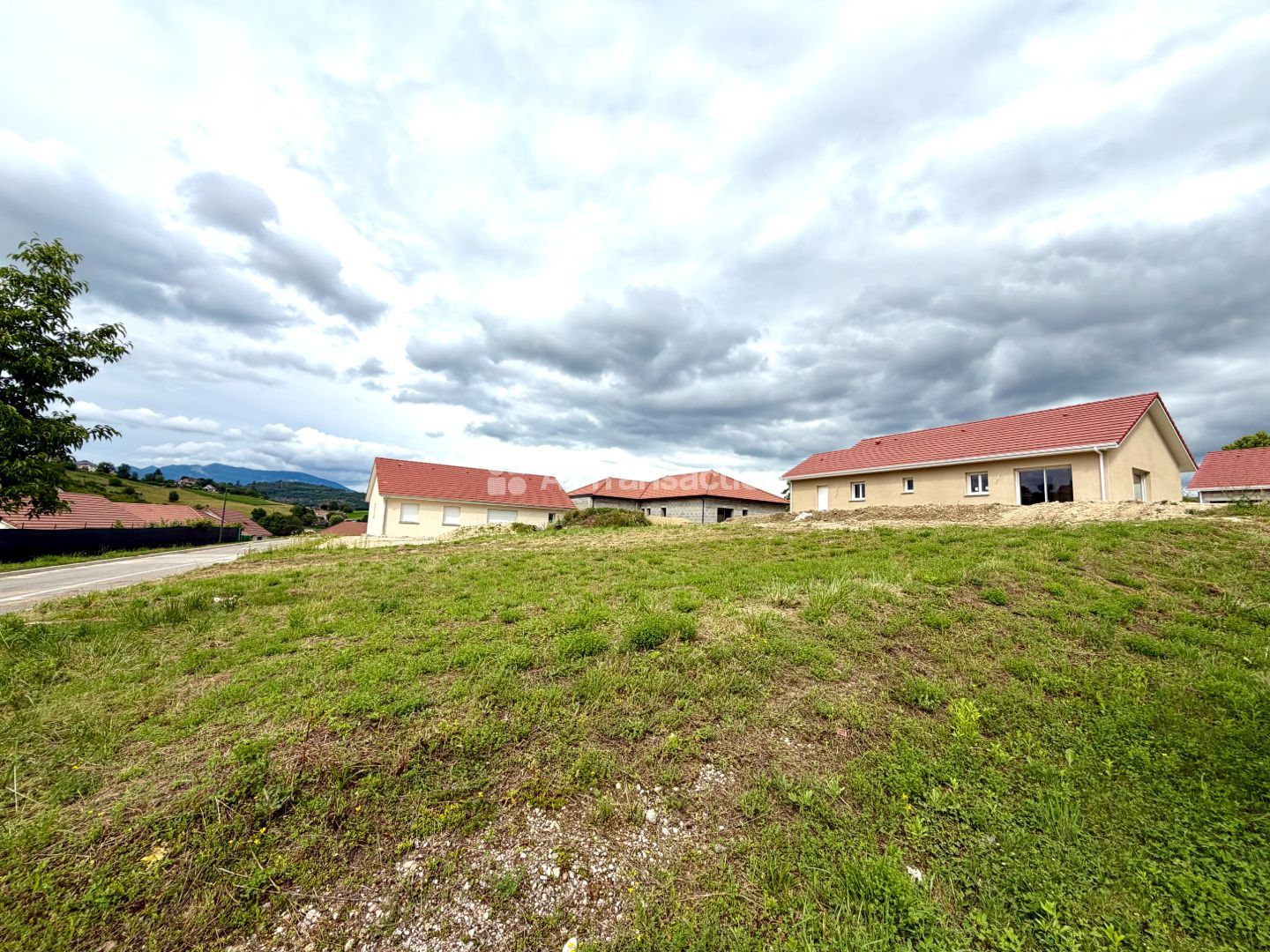 Terrain constructible à vendre  - 678m2 - Belley (01300)