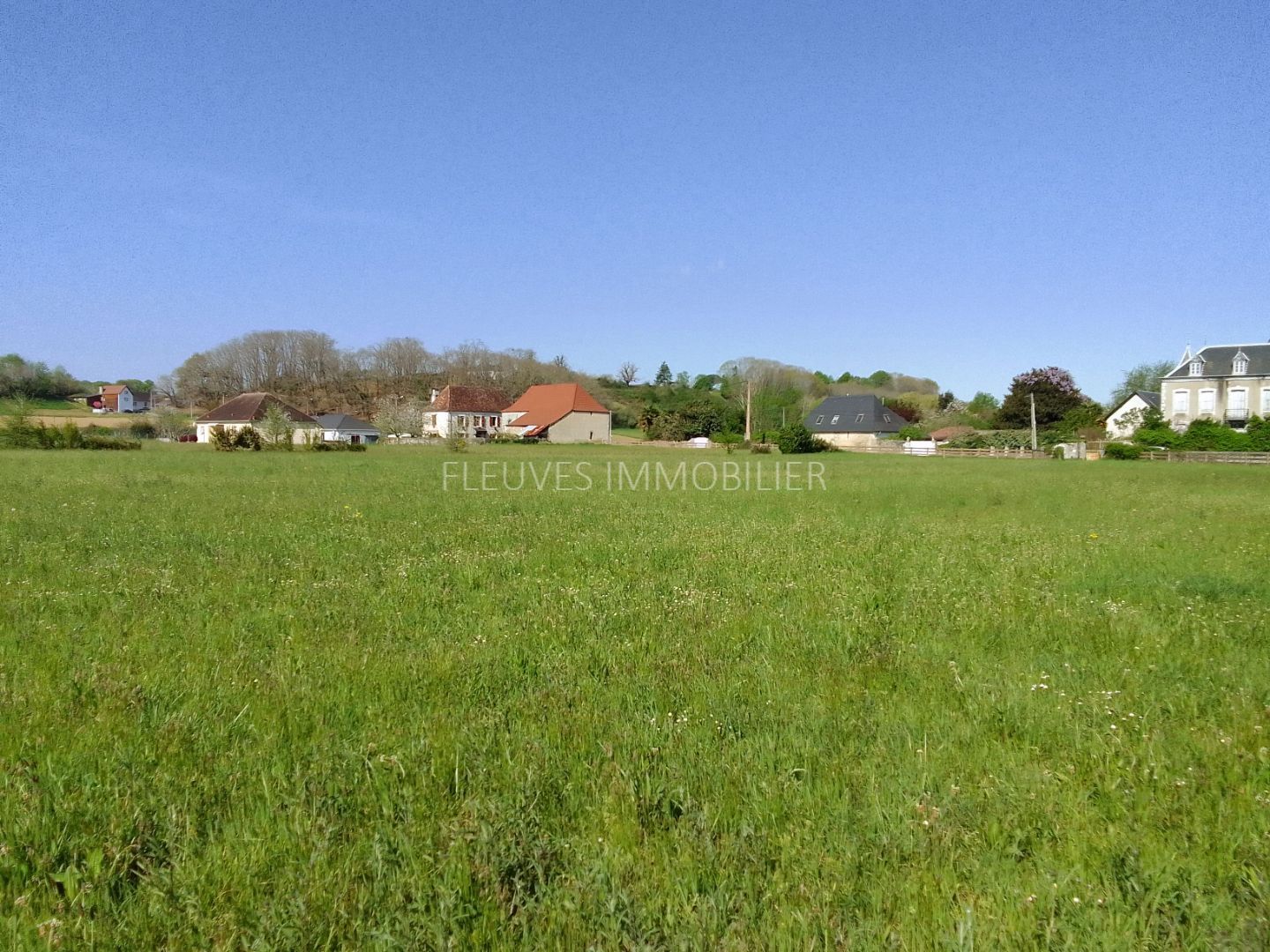 Terrain constructible à vendre  - 1031m2 - Navarrenx (64190)