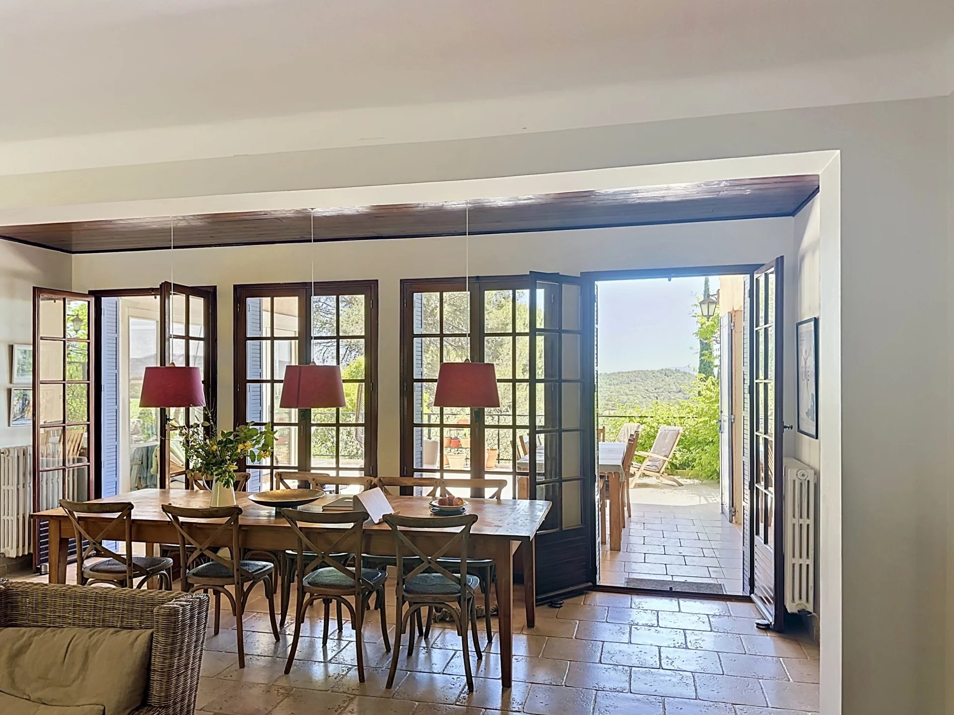 Lorgues, Grande maison , piscine, vue dégagée