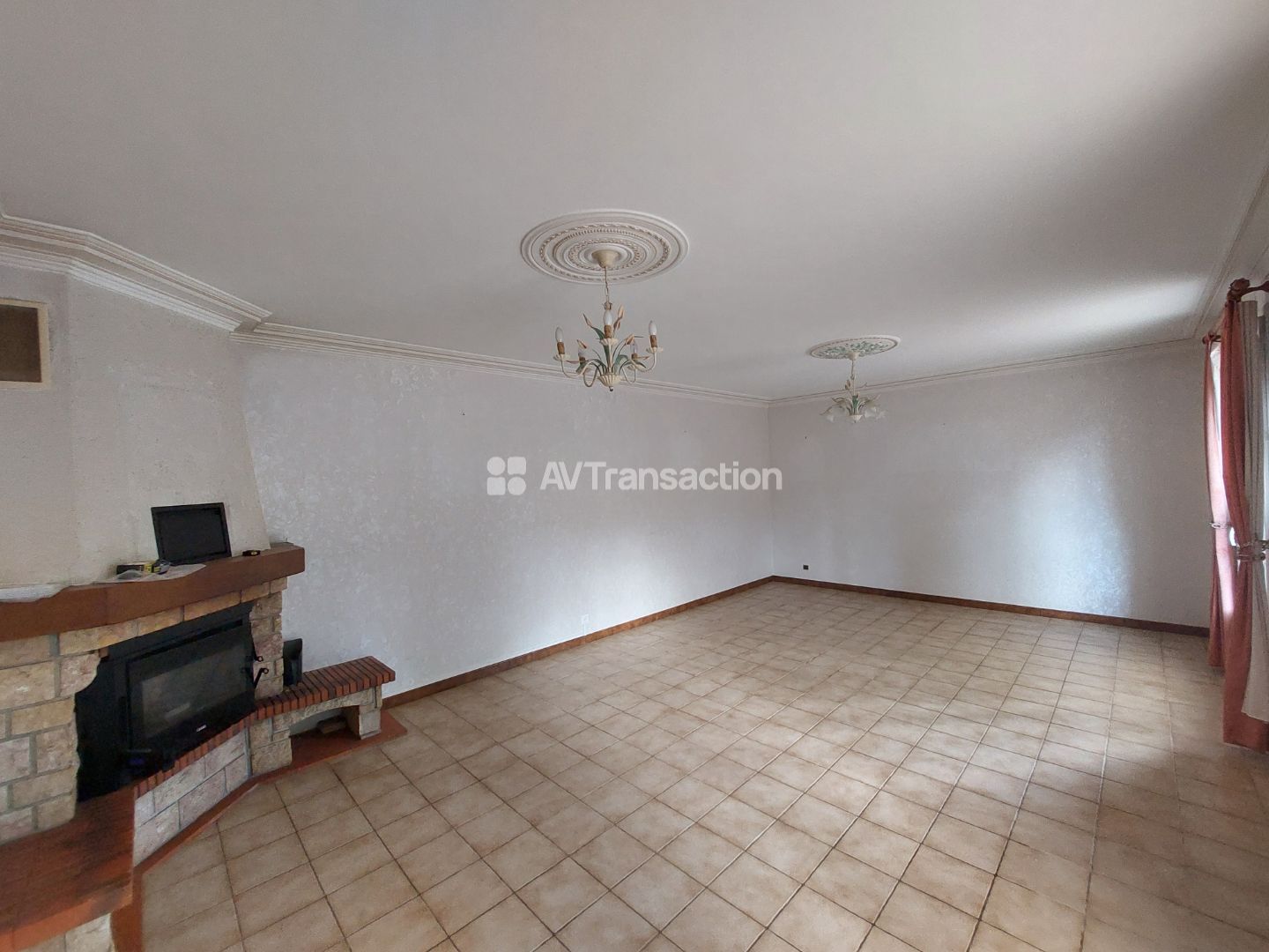 Maison à vendre  - 5 pièce(s) - 93m2 - Vaiges (53480)