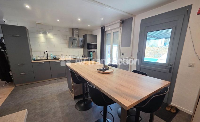Maison à vendre  - 7 pièce(s) - 118m2 - Vaiges (53480)