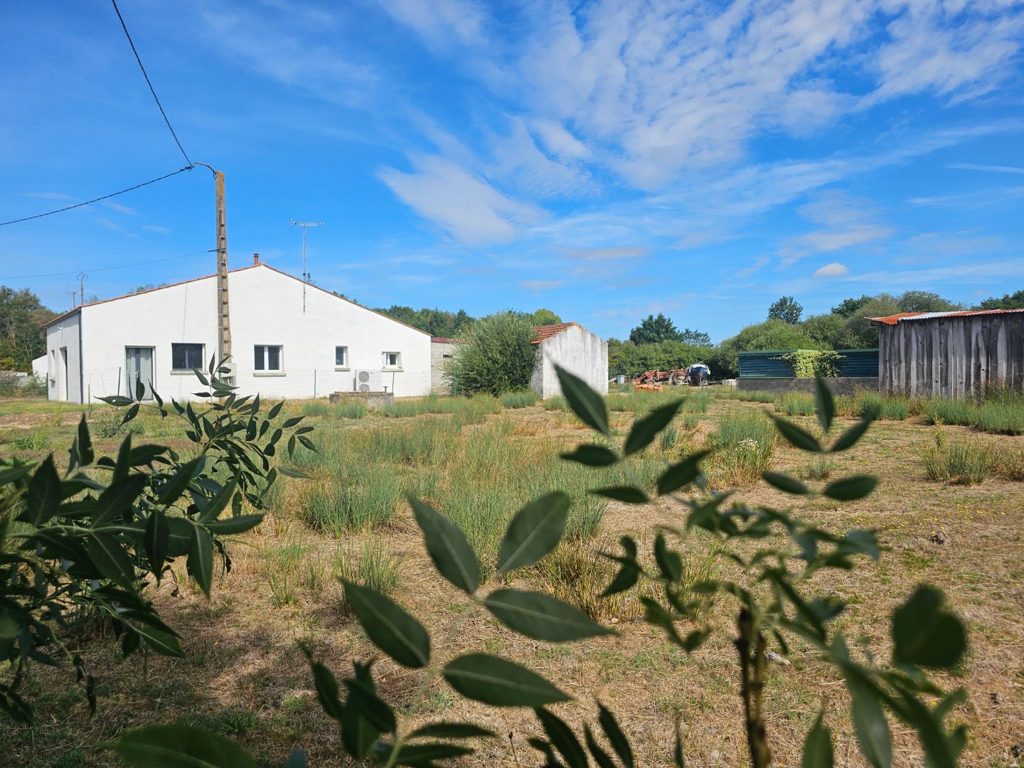 Maison rénovée avec extension récente – La Garnache