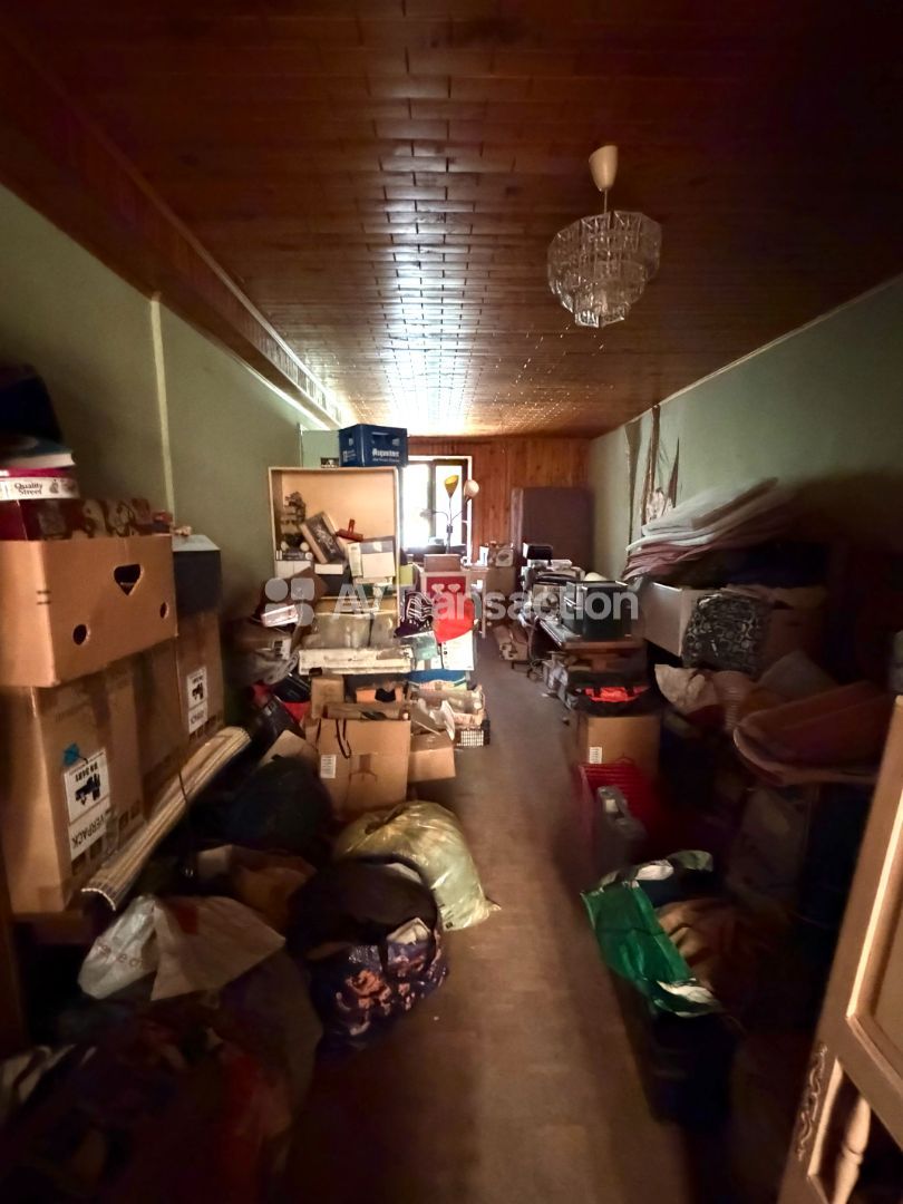 Deux appartements à rénover entièrement !