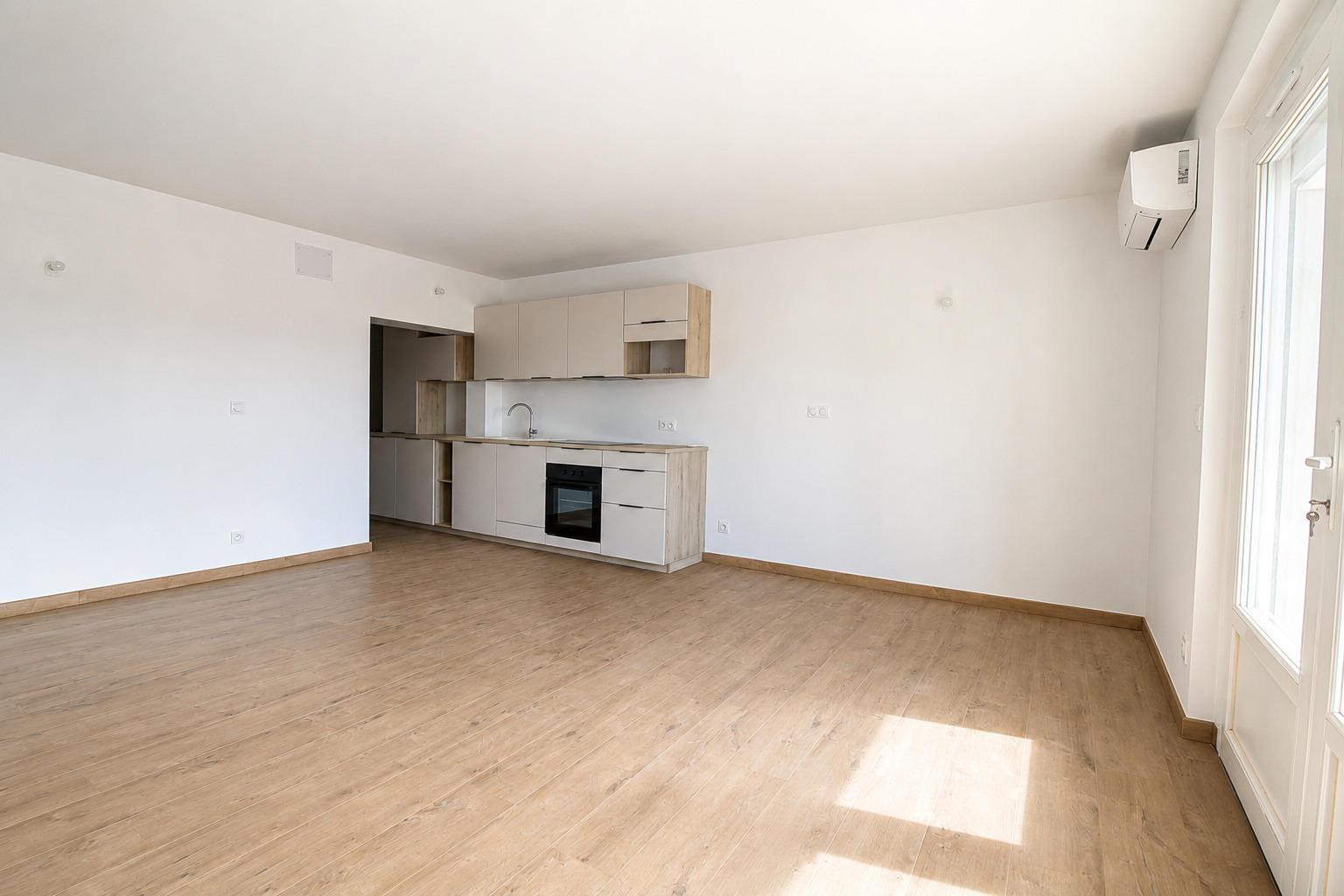 Immeuble de rapport à vendre  - 6 pièce(s) - Royan (17200)