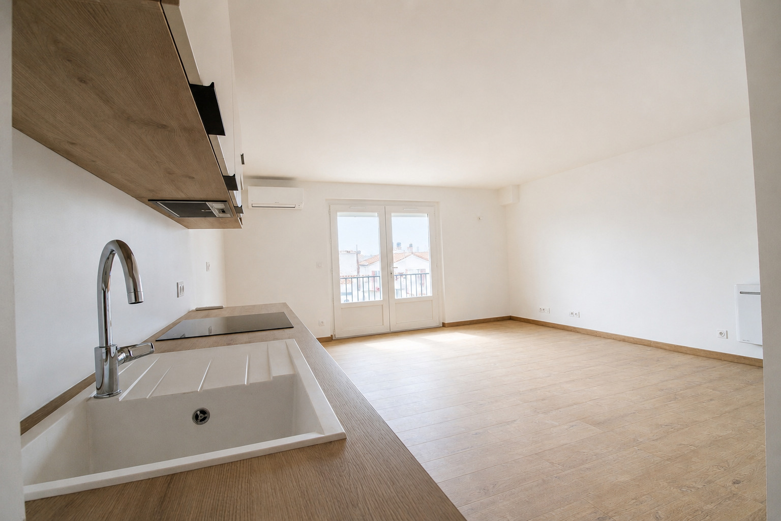 Appartement rénové à vendre  - 2 pièce(s) - 46.6m2 - Royan (17200)