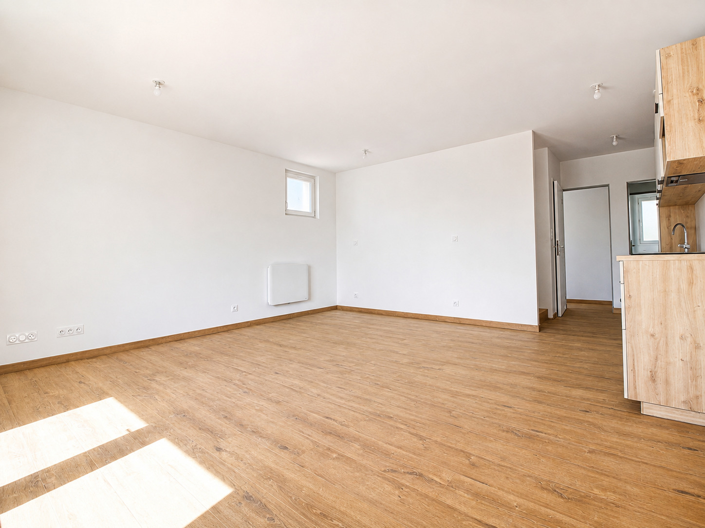 Appartement rénové à vendre  - 2 pièce(s) - 45.02m2 - Royan (17200)