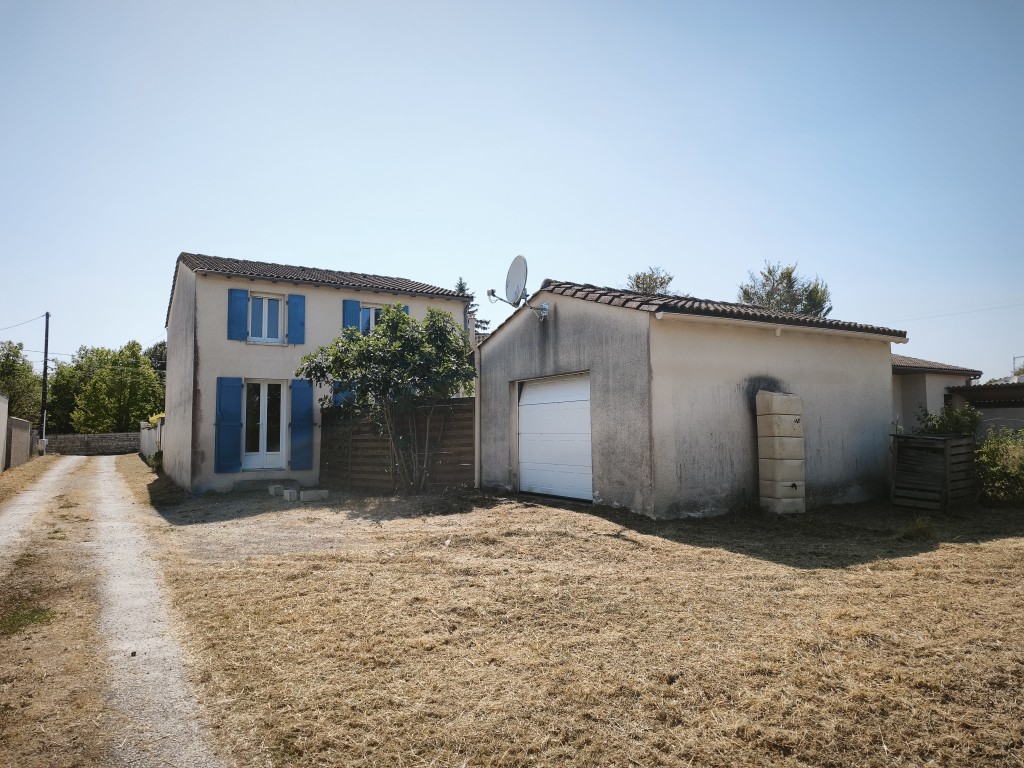 Maison à vendre  - 4 pièce(s) - 115m2 - Colombiers (17460)