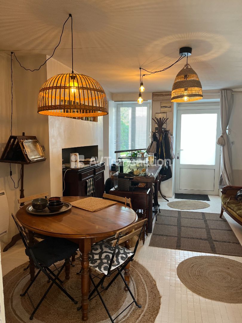 Maison à vendre  - 5 pièce(s) - 84m2 - Saint Privat En Périgord (24410)
