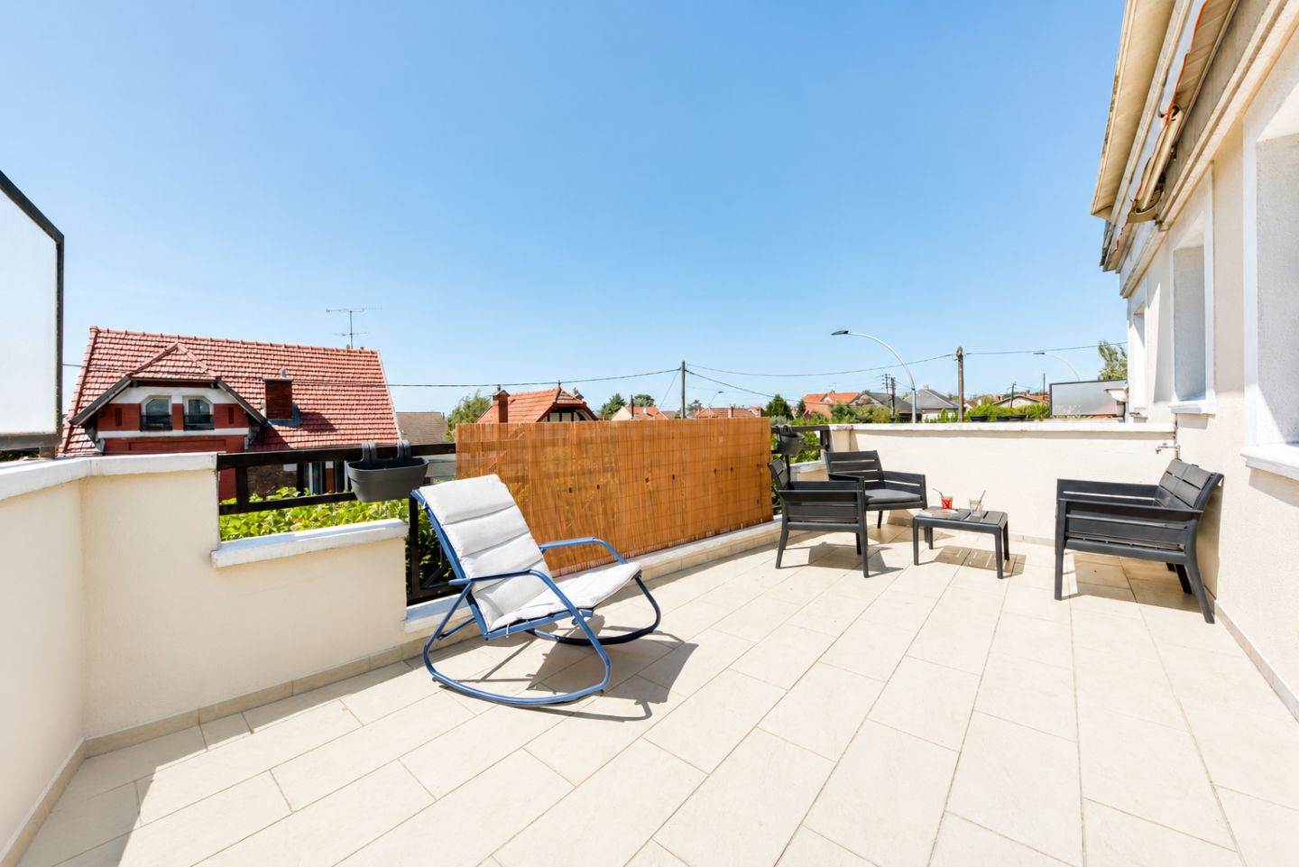 SAVIGNY-SUR-ORGE — 3 pièces avec une terrasse de 17m²