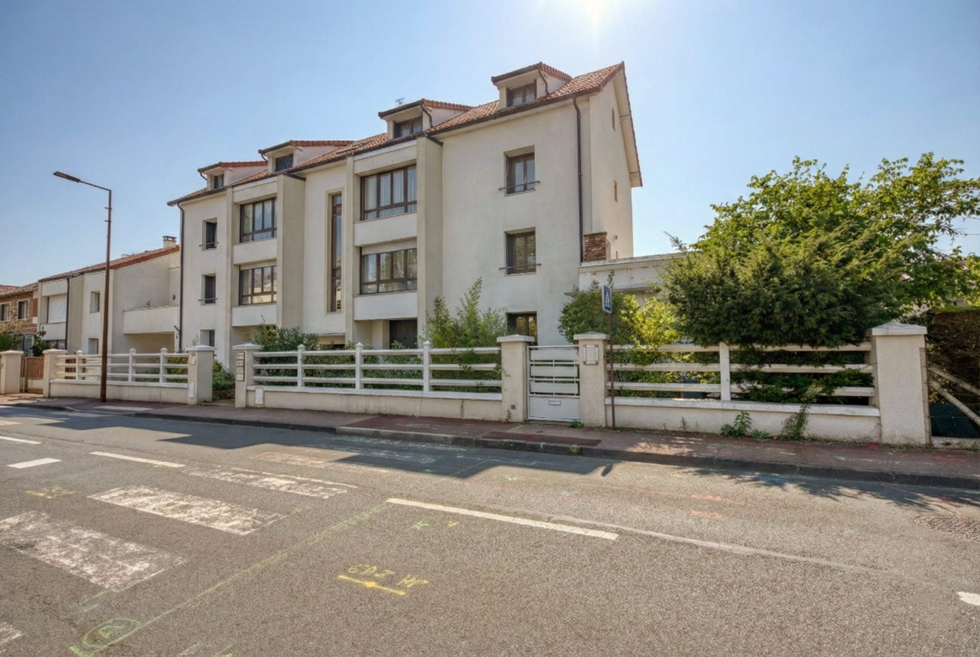Locaux professionnels pouvant être un bel appartement