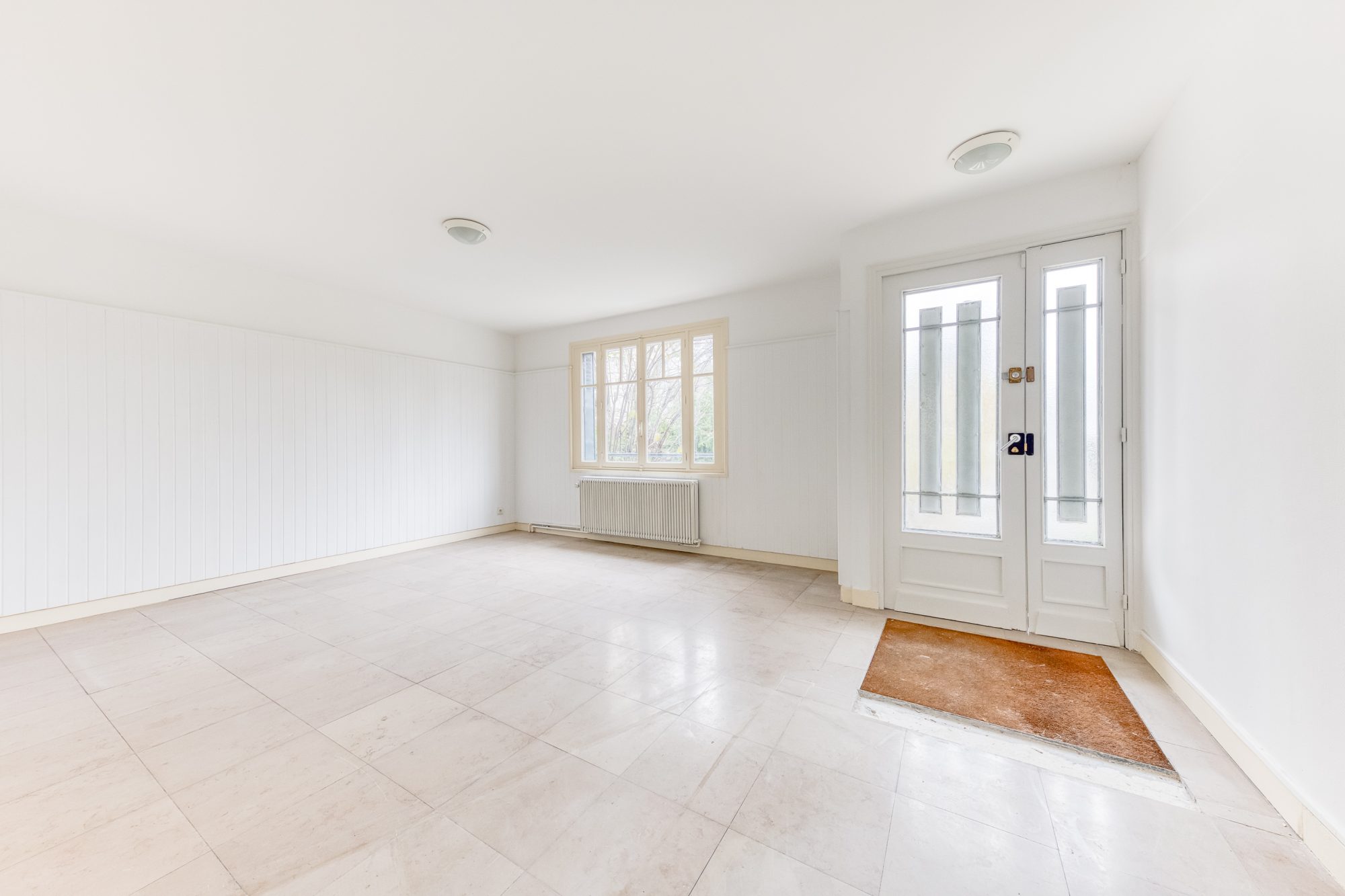 Local commercial à vendre  - 7 pièce(s) - Vélizy (78140)