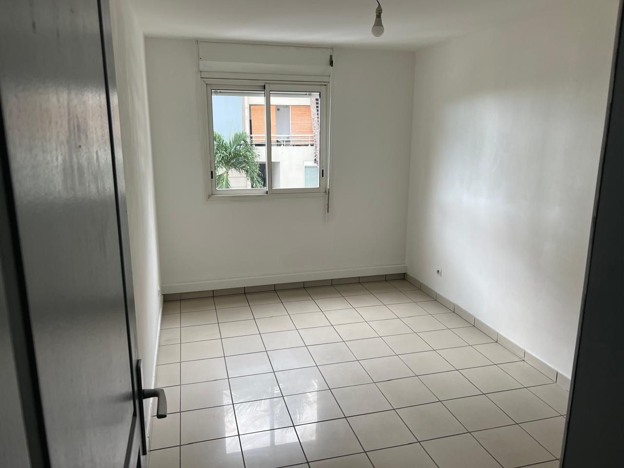 Appartement à louer  - 3 pièce(s) - 67.66m2 - Sainte-clotilde Centre (97400)