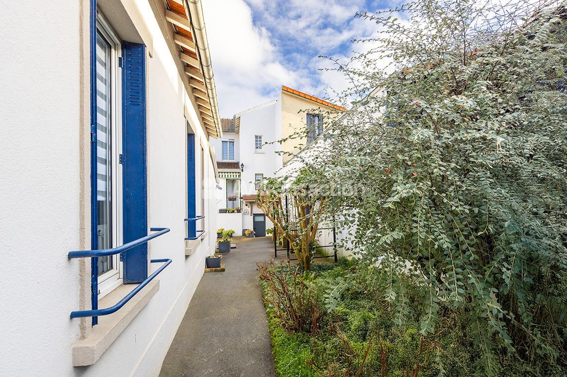 NANTERRE - LIMITE SURESNES - MAISON + DEPENDANCE - TERRAIN 424m²